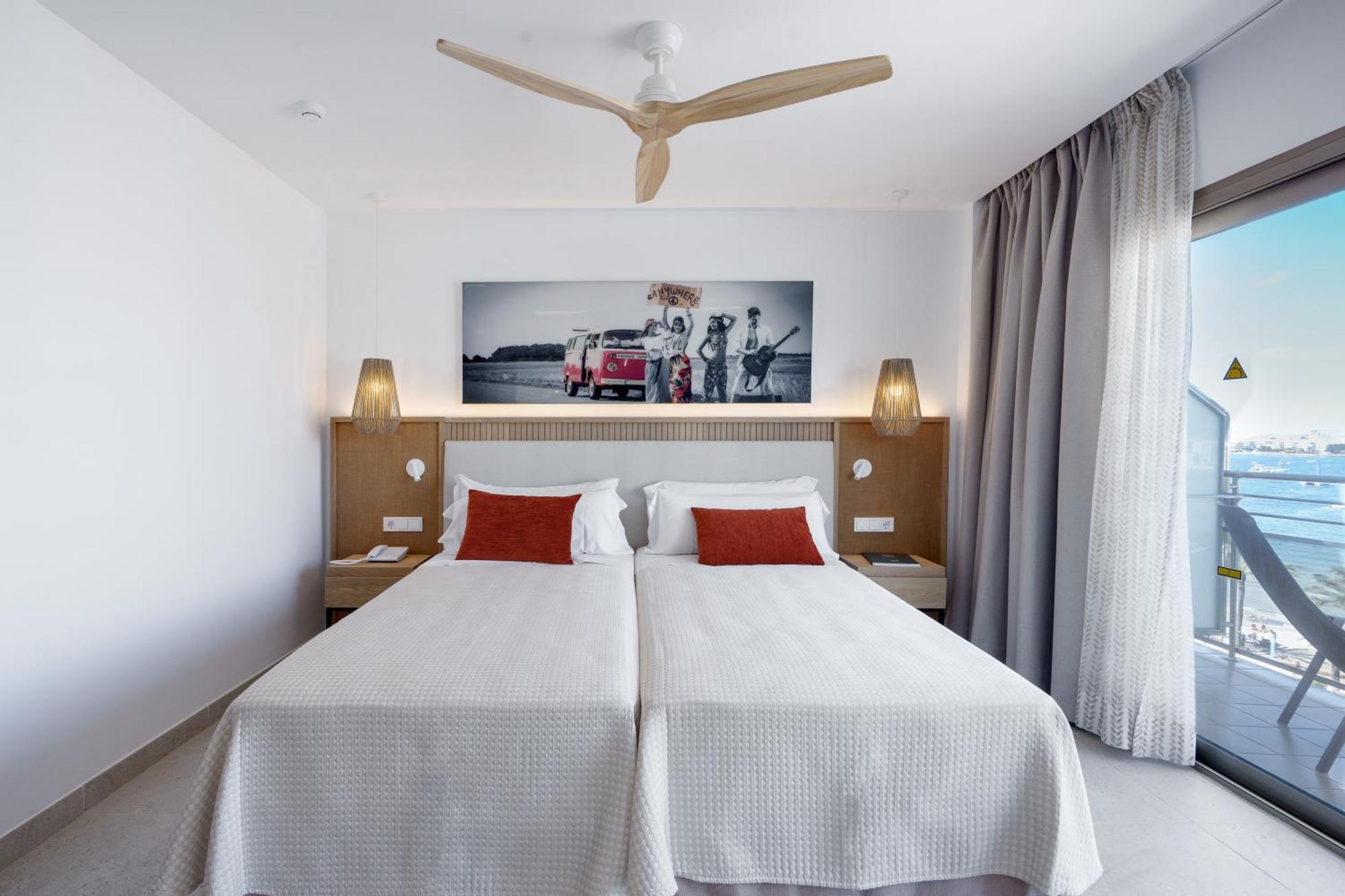 Bellamar & Hotel San Antonio (Ibiza)