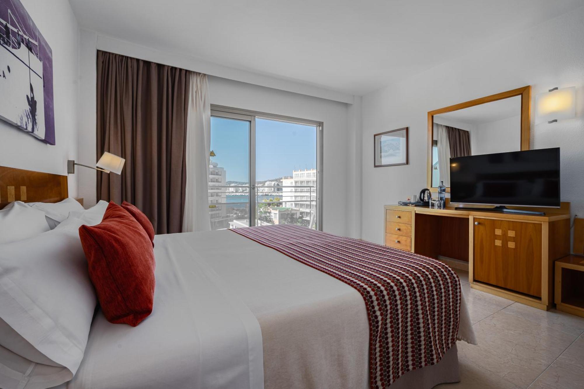 Hotel Bellamar & San Antonio Abad